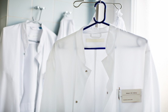 Textilreinigung für Kliniken, Laboren, Arztpraxen und Krankenhäusern